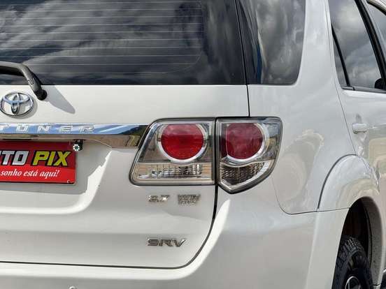TOYOTA-HILUX-2013