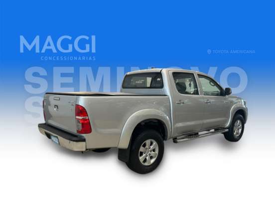 TOYOTA-HILUX-2012
