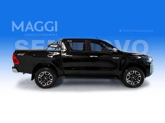 TOYOTA-HILUX-2024
