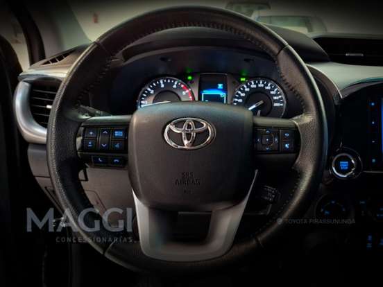 TOYOTA-HILUX-2.8 D-4D TURBO DIESEL CD GR-S 4X4 AUTOMÁTICO TOYOTA-HILUX-2024
