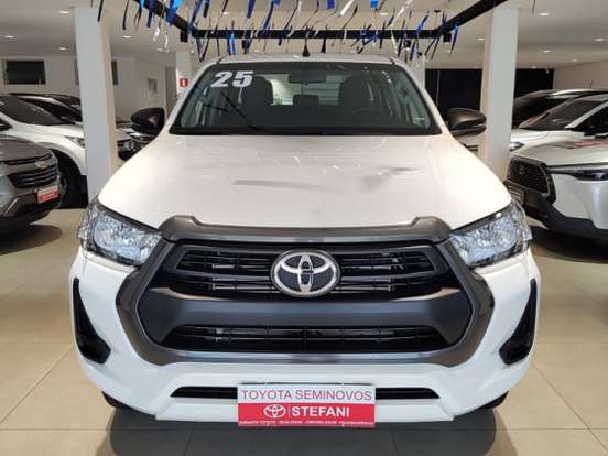 TOYOTA-HILUX-2.8 D-4D TURBO DIESEL CD POWER PACK 4X4 MANUAL TOYOTA-HILUX-2025
