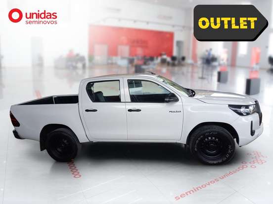 TOYOTA-HILUX-2.8 D-4D TURBO DIESEL CD POWER PACK 4X4 MANUAL TOYOTA-HILUX-2023