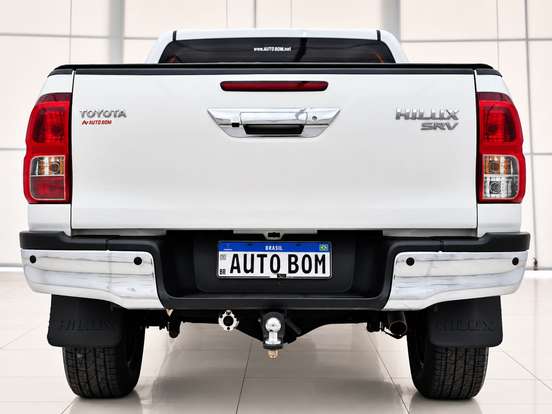 TOYOTA-HILUX-2022