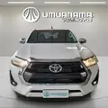 TOYOTA HILUX 2.8 D-4D TURBO DIESEL CD SRV 4X4 AUTOMÁTICO TOYOTA HILUX 2.8 D-4D TURBO DIESEL CD SRV 4X4 AUTOMÁTICO