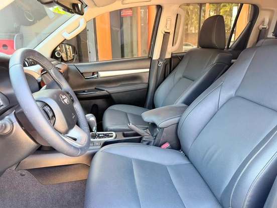 TOYOTA-HILUX-2026