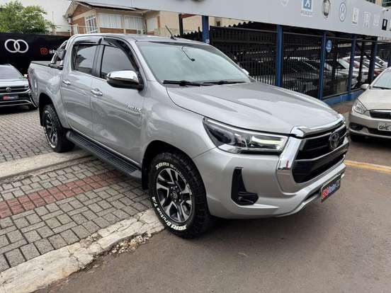 TOYOTA-HILUX-2.8 D-4D TURBO DIESEL CD SRX 4X4 AUTOMÁTICO TOYOTA-HILUX-2021