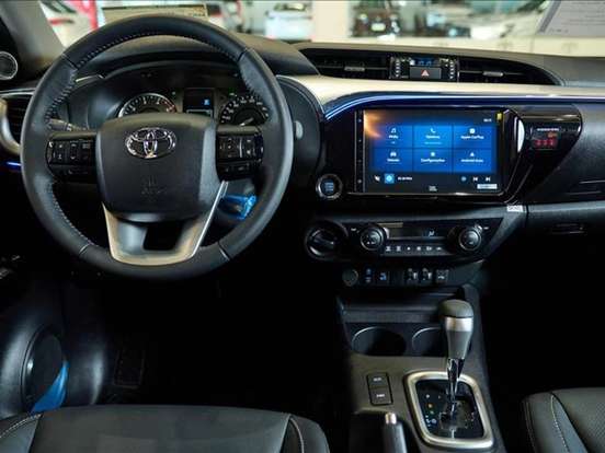 TOYOTA-HILUX-2026