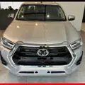 TOYOTA HILUX 2.8 D-4D TURBO DIESEL CD SRX 4X4 AUTOMÁTICO TOYOTA HILUX 2.8 D-4D TURBO DIESEL CD SRX 4X4 AUTOMÁTICO