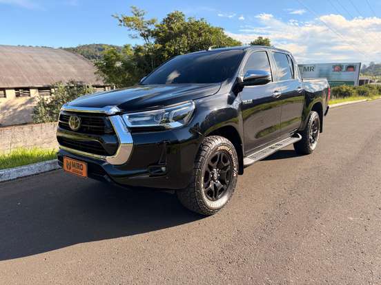 TOYOTA-HILUX-2.8 D-4D TURBO DIESEL CD SRX 4X4 AUTOMÁTICO TOYOTA-HILUX-2021
