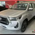 TOYOTA HILUX 2.8 D-4D TURBO DIESEL CD SRX 4X4 AUTOMÁTICO TOYOTA HILUX 2.8 D-4D TURBO DIESEL CD SRX 4X4 AUTOMÁTICO