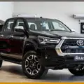 TOYOTA HILUX 2.8 D-4D TURBO DIESEL CD SRX 4X4 AUTOMÁTICO TOYOTA HILUX 2.8 D-4D TURBO DIESEL CD SRX 4X4 AUTOMÁTICO