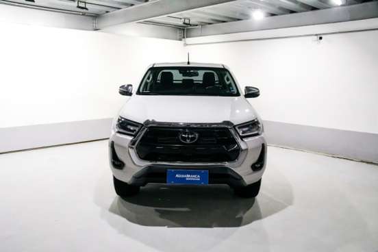 TOYOTA-HILUX-2.8 D-4D TURBO DIESEL CD SRX LIMITED 4X4 AUTOMÁTICO TOYOTA-HILUX-2023