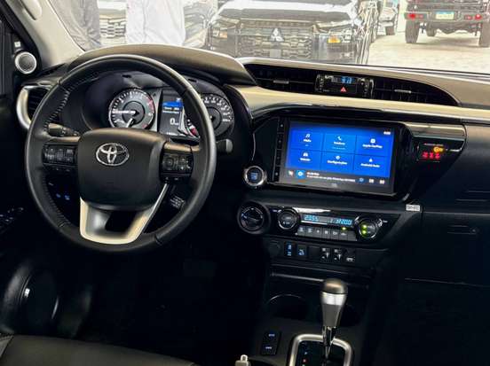 TOYOTA-HILUX-2024