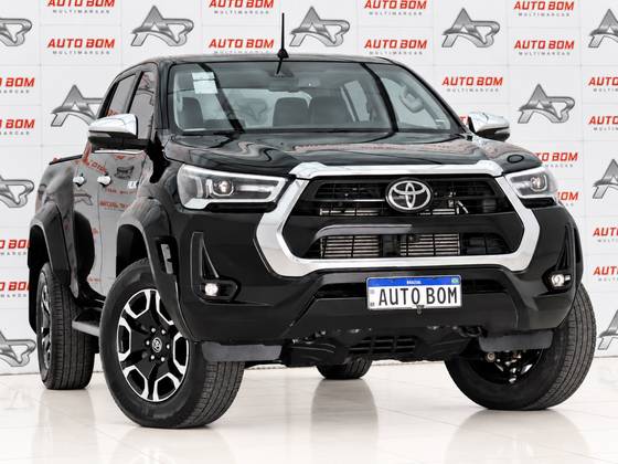 TOYOTA HILUX 2.8 D-4D TURBO DIESEL CD SRX PLUS 4X4 AUTOMÁTICO