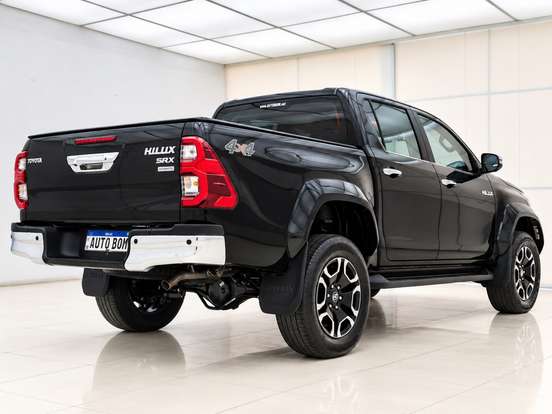 TOYOTA-HILUX-2.8 D-4D TURBO DIESEL CD SRX PLUS 4X4 AUTOMÁTICO TOYOTA-HILUX-2024