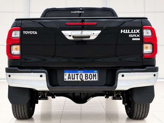 TOYOTA-HILUX-2.8 D-4D TURBO DIESEL CD SRX PLUS 4X4 AUTOMÁTICO TOYOTA-HILUX-2024