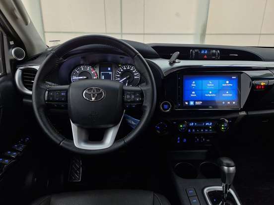 TOYOTA-HILUX-2024