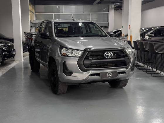 TOYOTA HILUX 2.8 D-4D TURBO DIESEL CHASSI 4X4 MANUAL