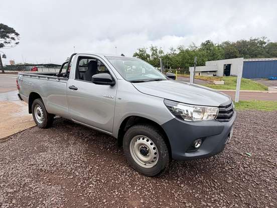 TOYOTA-HILUX-2.8 D-4D TURBO DIESEL CS 4X4 MANUAL TOYOTA-HILUX-2023