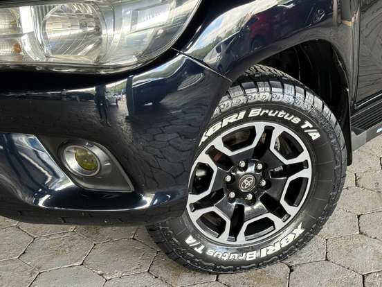 TOYOTA-HILUX-2.8 SRV 4X4 CD 16V DIESEL 4P AUTOMÁTICO TOYOTA-HILUX-2016