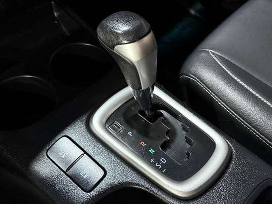 TOYOTA-HILUX-2.8 SRV 4X4 CD 16V DIESEL 4P AUTOMÁTICO TOYOTA-HILUX-2016