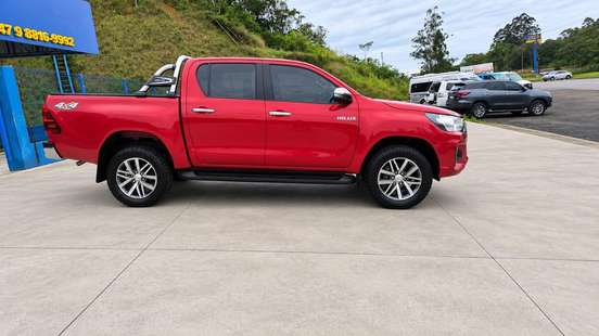 TOYOTA-HILUX-2019