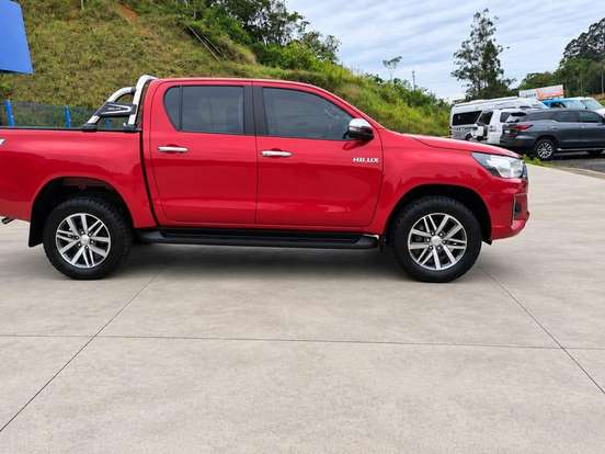 TOYOTA-HILUX-2.8 SRV 4X4 CD 16V DIESEL 4P AUTOMÁTICO TOYOTA-HILUX-2019
