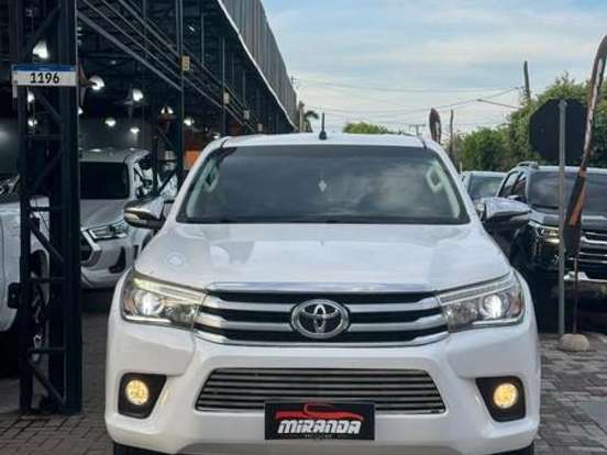 TOYOTA-HILUX-2.8 SRX 4X4 CD 16V DIESEL 4P AUTOMÁTICO TOYOTA-HILUX-2017