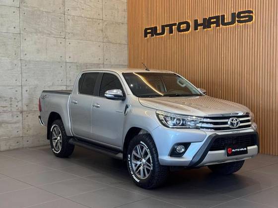 TOYOTA HILUX 2.8 SRX 4X4 CD 16V DIESEL 4P AUTOMÁTICO
