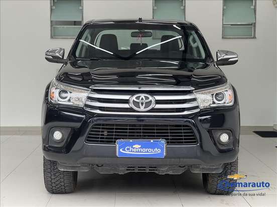 TOYOTA-HILUX-2017