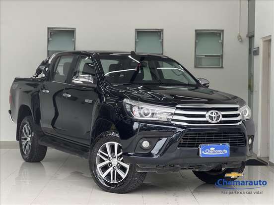 TOYOTA-HILUX-2017