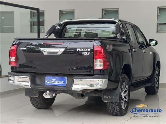 TOYOTA-HILUX-2017