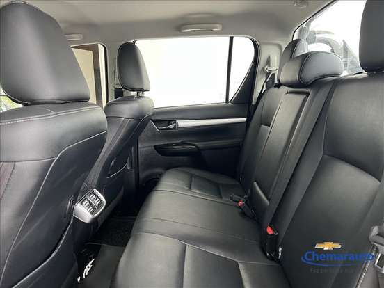 TOYOTA-HILUX-2017