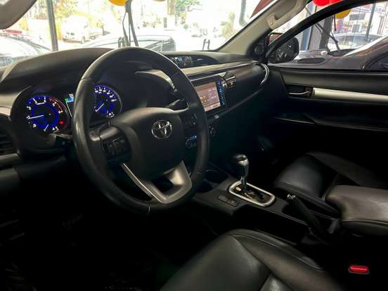 TOYOTA-HILUX-2016