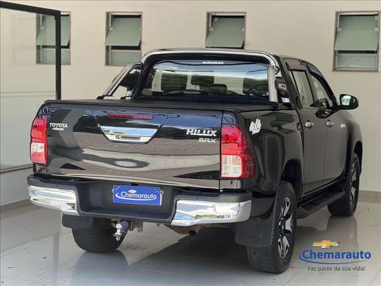 TOYOTA-HILUX-2017