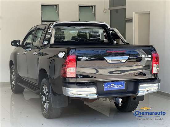 TOYOTA-HILUX-2017
