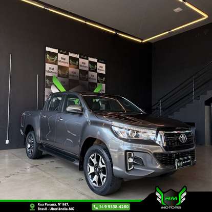 TOYOTA-HILUX-2019