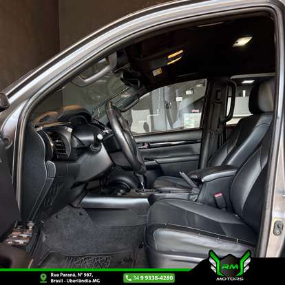 TOYOTA-HILUX-2.8 SRX 4X4 CD 16V DIESEL 4P AUTOMÁTICO TOYOTA-HILUX-2019
