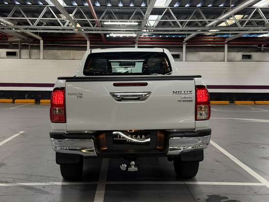 TOYOTA-HILUX-2.8 SRX 4X4 CD 16V DIESEL 4P AUTOMÁTICO TOYOTA-HILUX-2020