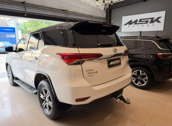 TOYOTA-HILUX SW4-2019