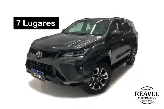 TOYOTA-HILUX SW4-2025