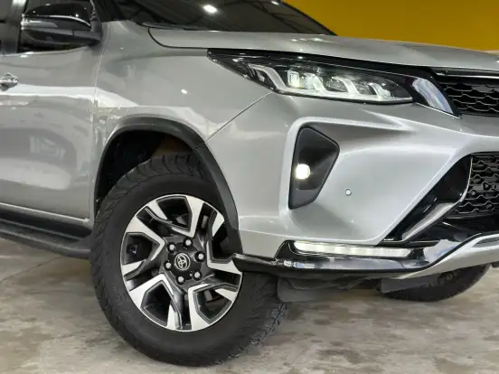 TOYOTA-HILUX SW4-2021