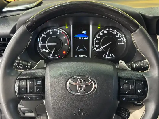 TOYOTA-HILUX SW4-2021