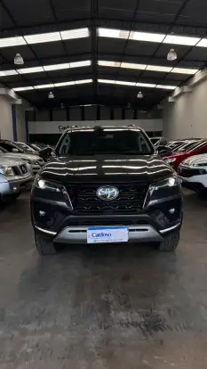 TOYOTA-HILUX SW4-2022