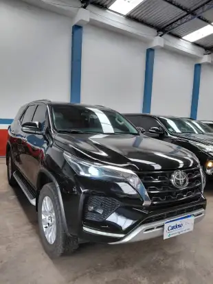TOYOTA-HILUX SW4-2.8 D-4D TURBO DIESEL SRX 7L 4X4 AUTOMÁTICO TOYOTA-HILUX SW4-2021