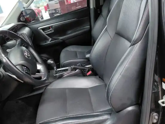 TOYOTA-HILUX SW4-2.8 D-4D TURBO DIESEL SRX 7L 4X4 AUTOMÁTICO TOYOTA-HILUX SW4-2021