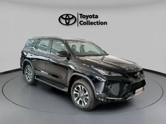 TOYOTA-HILUX SW4-2025