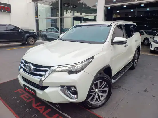 TOYOTA-HILUX SW4-2.8 SRX 4X4 16V TURBO INTERCOOLER DIESEL 4P AUTOMÁTICO TOYOTA-HILUX SW4-2018