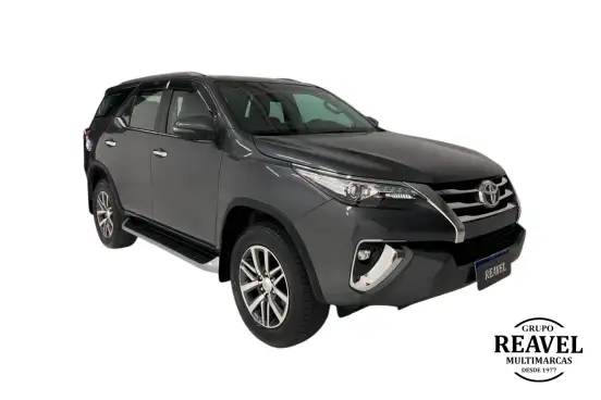 TOYOTA-HILUX SW4-2019