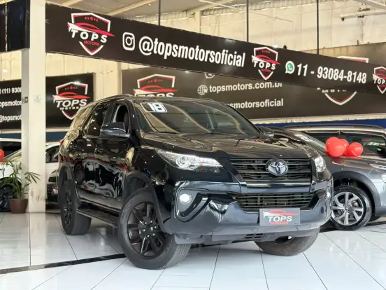 TOYOTA-HILUX SW4-2017